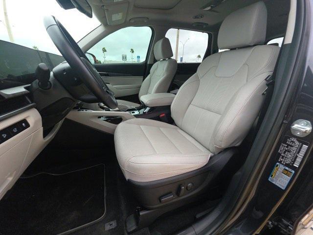 used 2025 Kia Telluride car, priced at $37,591