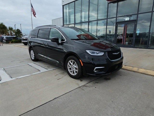 used 2022 Chrysler Pacifica car, priced at $20,991