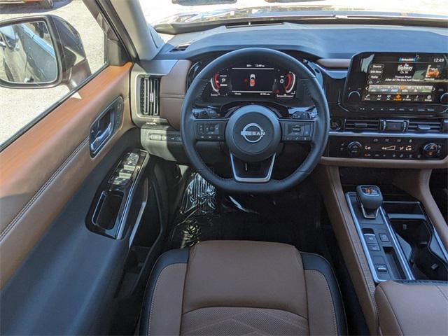 new 2025 Nissan Pathfinder car, priced at $47,401