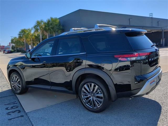 new 2024 Nissan Pathfinder car, priced at $39,971