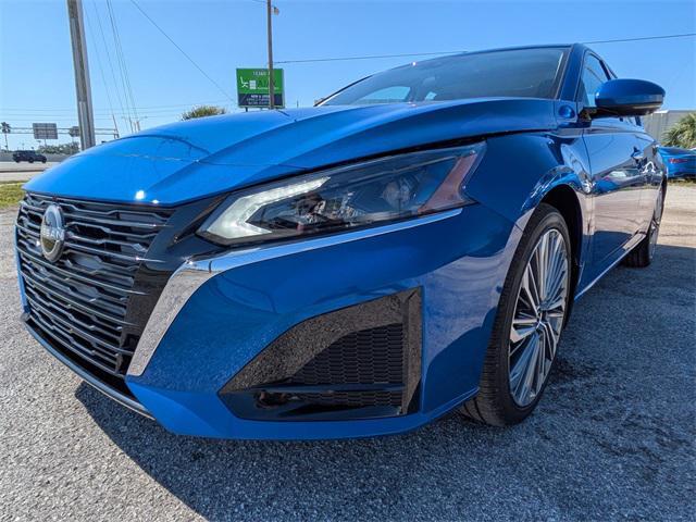new 2025 Nissan Altima car, priced at $33,106