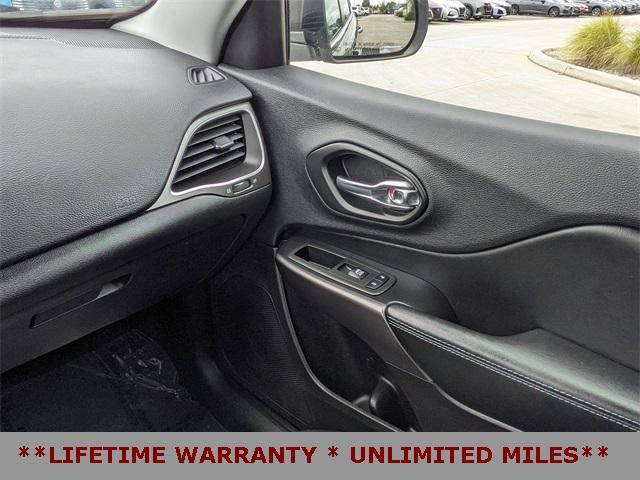used 2020 Jeep Cherokee car, priced at $14,992