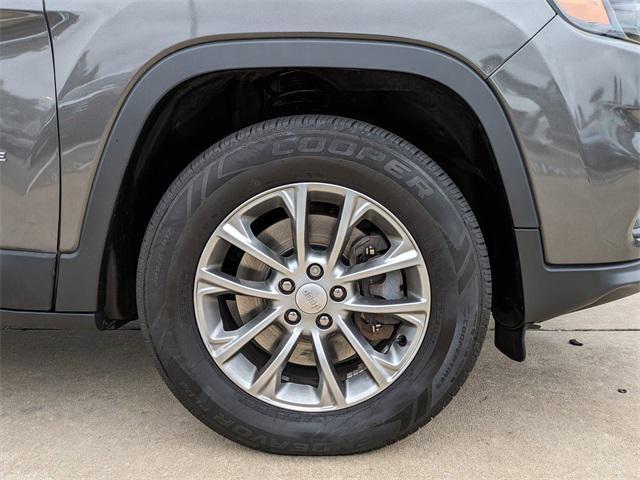 used 2020 Jeep Cherokee car, priced at $15,131