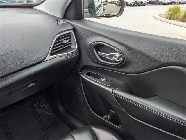 used 2020 Jeep Cherokee car, priced at $15,131
