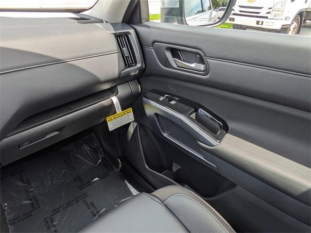 new 2025 Nissan Pathfinder car, priced at $39,859