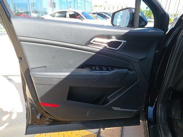 used 2023 Kia Sportage Hybrid car, priced at $24,991