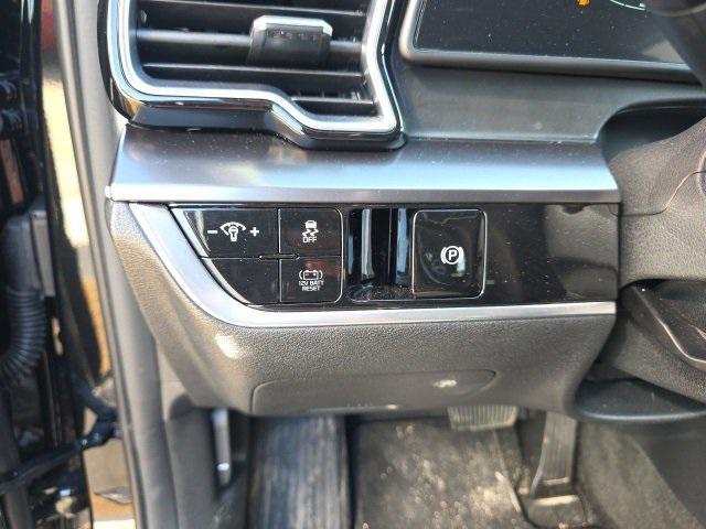 used 2023 Kia Sportage Hybrid car, priced at $24,991