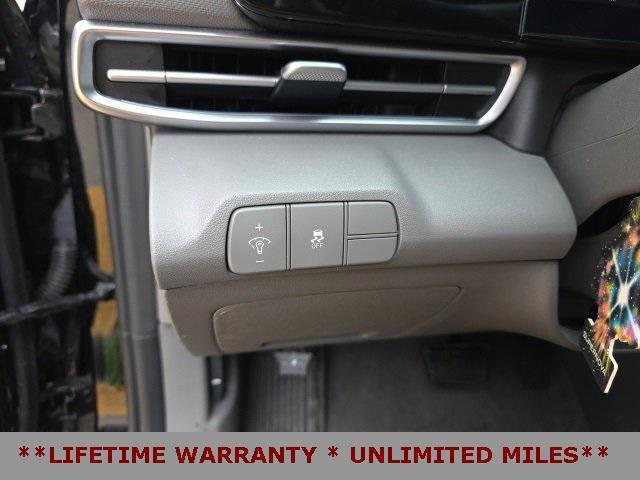 used 2024 Hyundai Elantra car, priced at $18,522