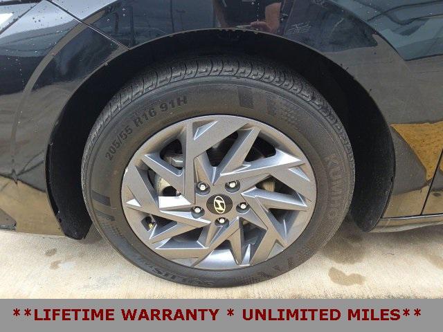 used 2024 Hyundai Elantra car, priced at $18,522