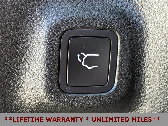 used 2022 Jeep Compass car, priced at $18,672