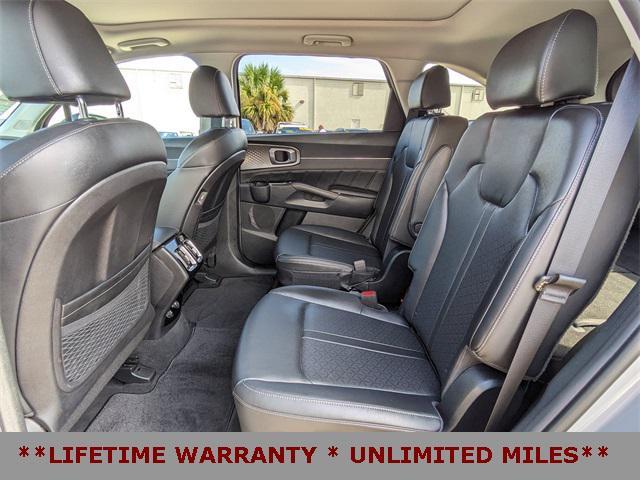 used 2022 Kia Sorento car, priced at $30,752