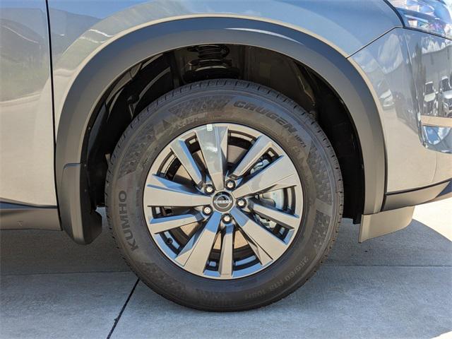new 2025 Nissan Pathfinder car, priced at $40,043