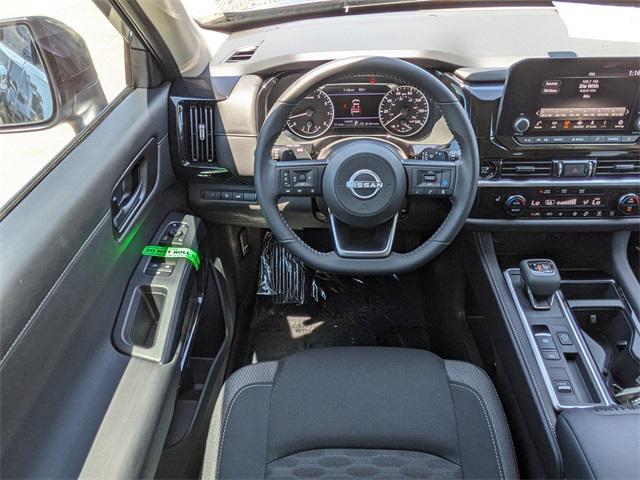 new 2025 Nissan Pathfinder car, priced at $40,043