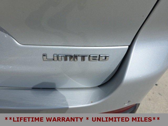 used 2022 Jeep Grand Cherokee L car, priced at $28,992