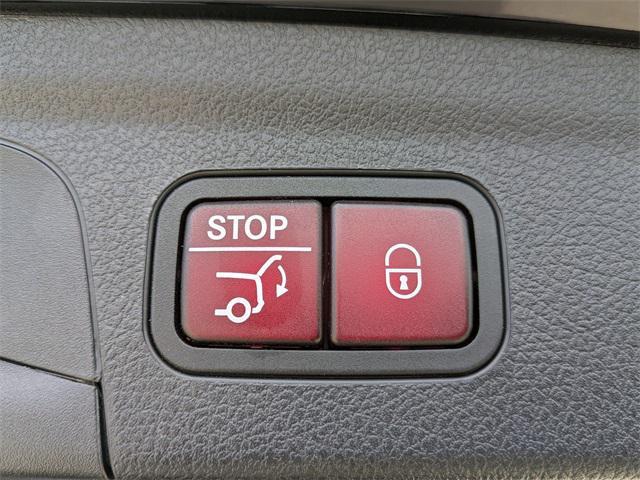 used 2023 Mercedes-Benz GLE 450 car, priced at $59,993