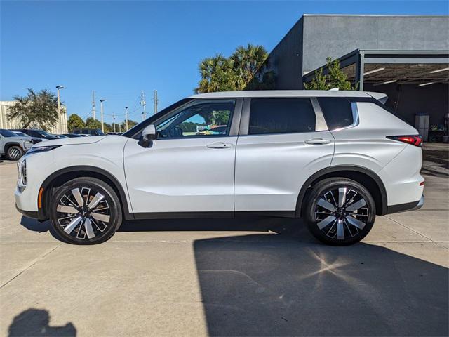 used 2025 Mitsubishi Outlander car, priced at $27,421