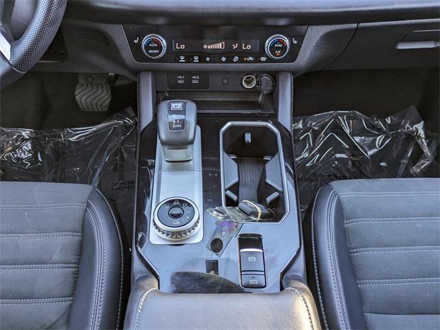used 2025 Mitsubishi Outlander car, priced at $27,421