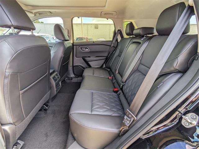 new 2025 Nissan Rogue car, priced at $39,906