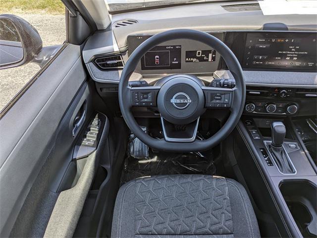 new 2025 Nissan Kicks car, priced at $26,183