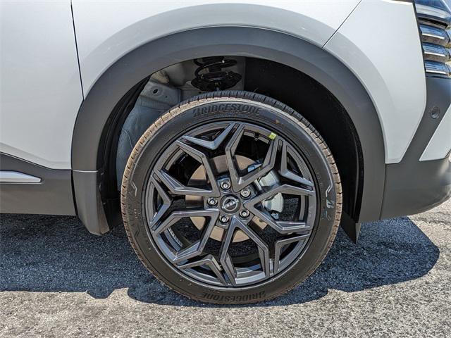 new 2025 Nissan Kicks car, priced at $28,139