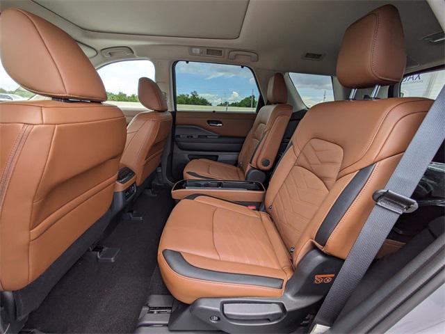 new 2025 Nissan Pathfinder car, priced at $48,130