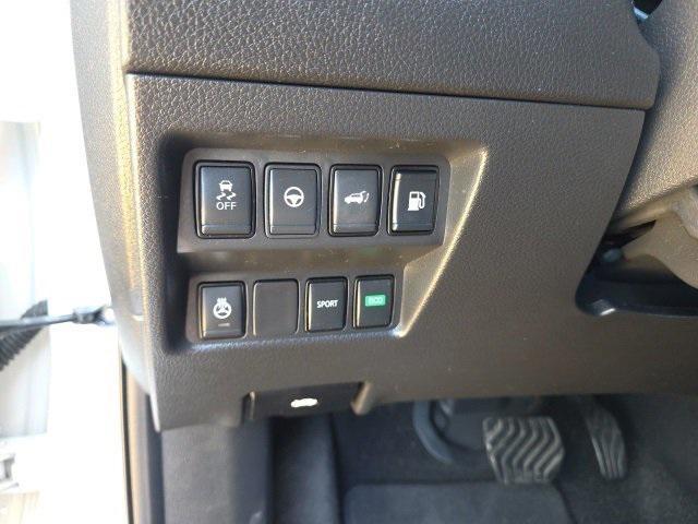 used 2019 Nissan Rogue car, priced at $17,321