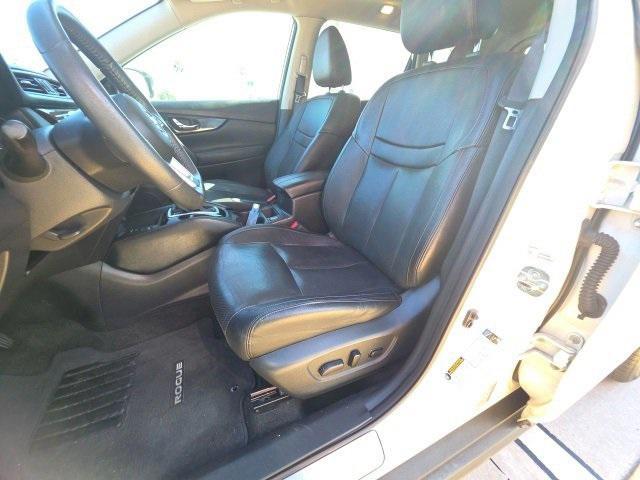 used 2019 Nissan Rogue car, priced at $17,321