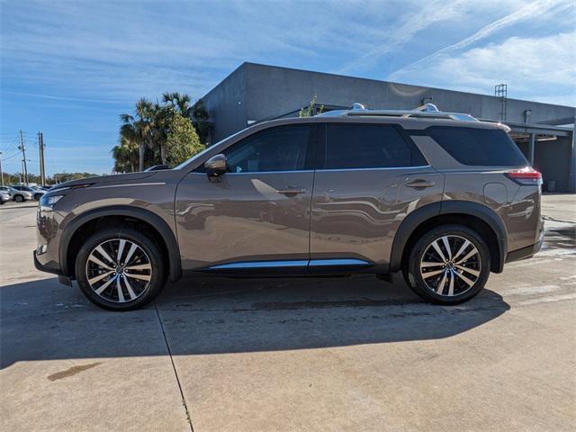 new 2025 Nissan Pathfinder car, priced at $44,028