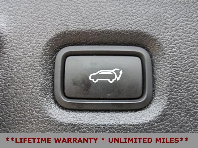 used 2023 Hyundai Santa Fe car, priced at $22,521