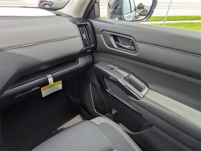 new 2025 Nissan Pathfinder car, priced at $38,689