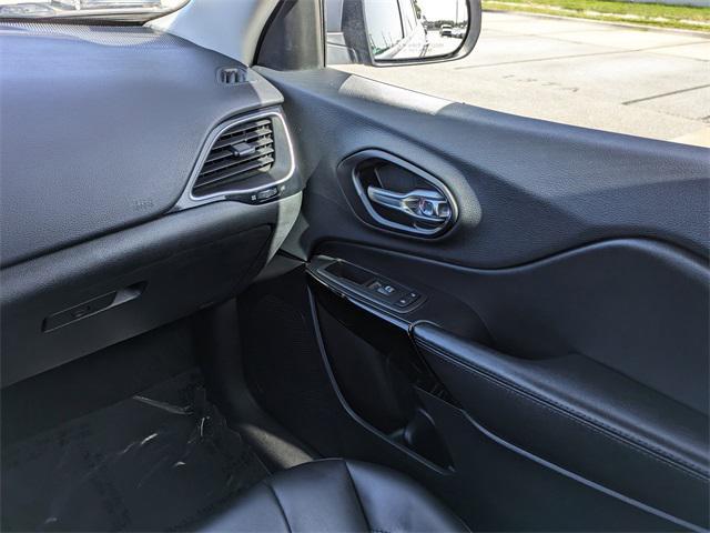 used 2019 Jeep Cherokee car, priced at $15,731