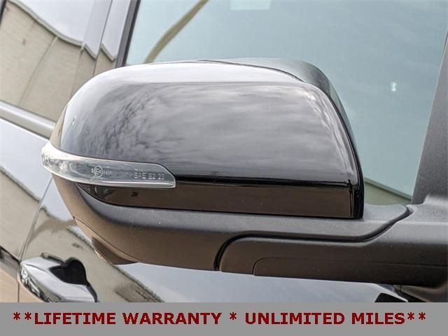 used 2024 Chevrolet Traverse car, priced at $40,992