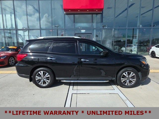 used 2017 Nissan Pathfinder car, priced at $11,211