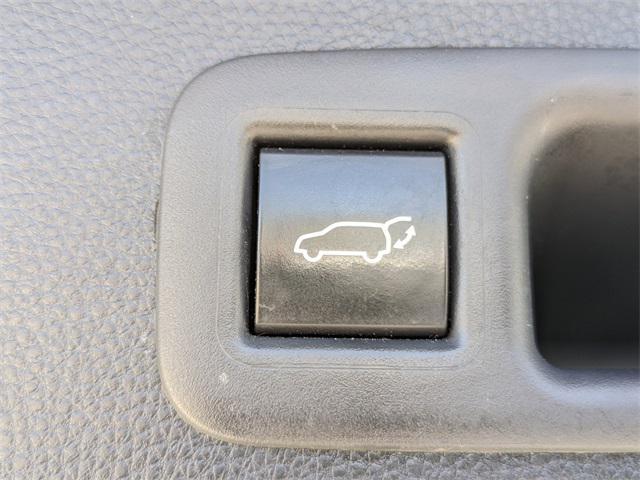 used 2022 Toyota Highlander car, priced at $38,991
