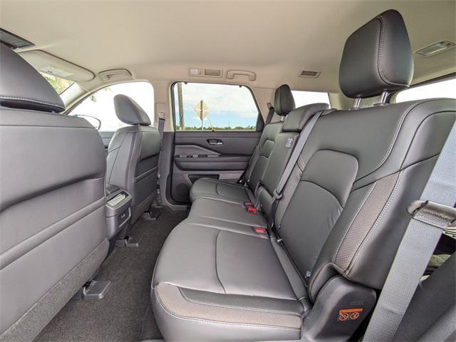 new 2025 Nissan Pathfinder car, priced at $36,401
