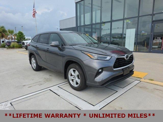 used 2022 Toyota Highlander car, priced at $29,782