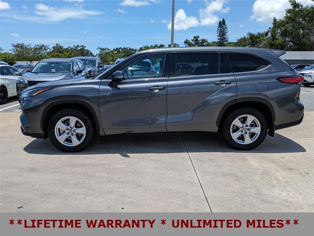 used 2022 Toyota Highlander car, priced at $28,995
