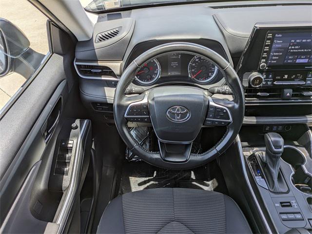 used 2022 Toyota Highlander car, priced at $28,992