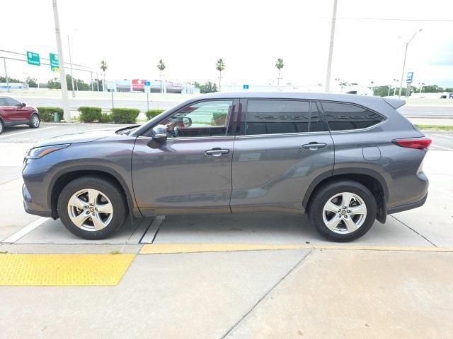 used 2022 Toyota Highlander car, priced at $30,382
