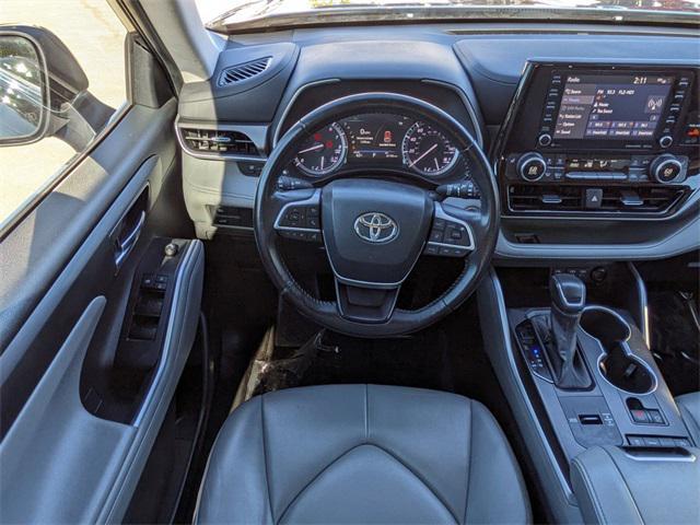 used 2022 Toyota Highlander car, priced at $31,992