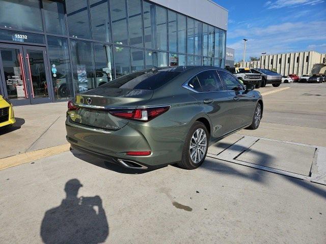 used 2023 Lexus ES 350 car, priced at $35,851