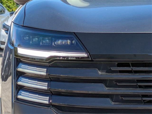 new 2025 Nissan Kicks car, priced at $24,034