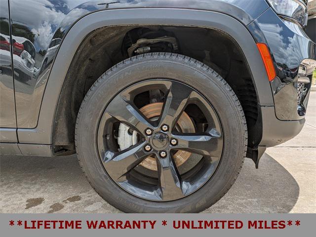 used 2024 Jeep Grand Cherokee car, priced at $36,992