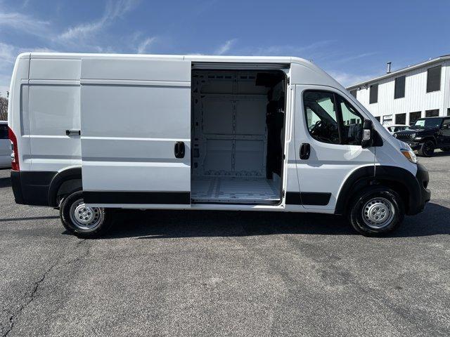 new 2025 Ram ProMaster 2500 car, priced at $53,495