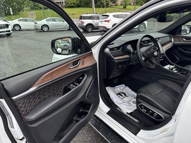 used 2023 Jeep Grand Cherokee car, priced at $47,549