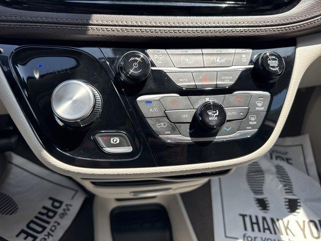 used 2021 Chrysler Pacifica Hybrid car, priced at $21,972