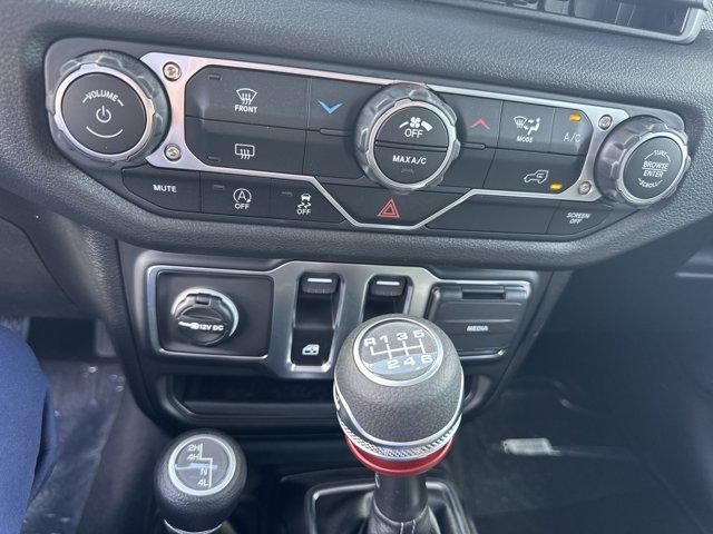 new 2025 Jeep Wrangler car, priced at $37,245