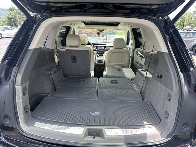 used 2022 Cadillac XT6 car, priced at $37,492