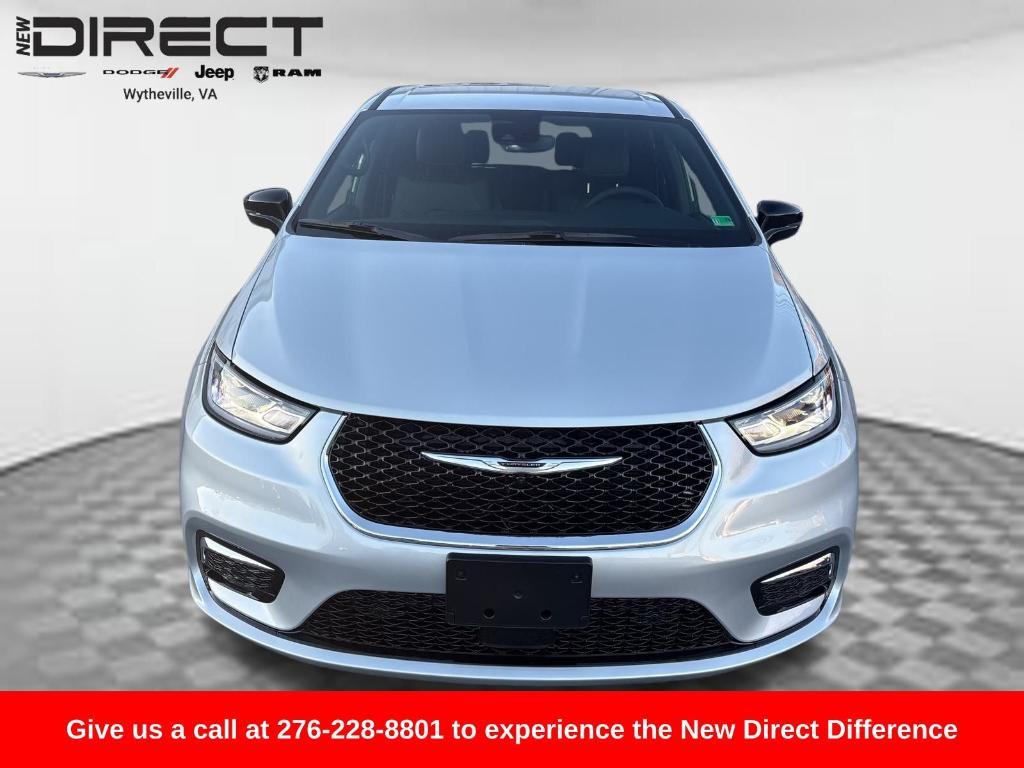 new 2026 Chrysler Pacifica car, priced at $45,215