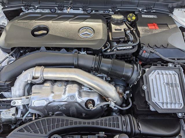 new 2024 Mercedes-Benz GLB 250 car, priced at $52,025